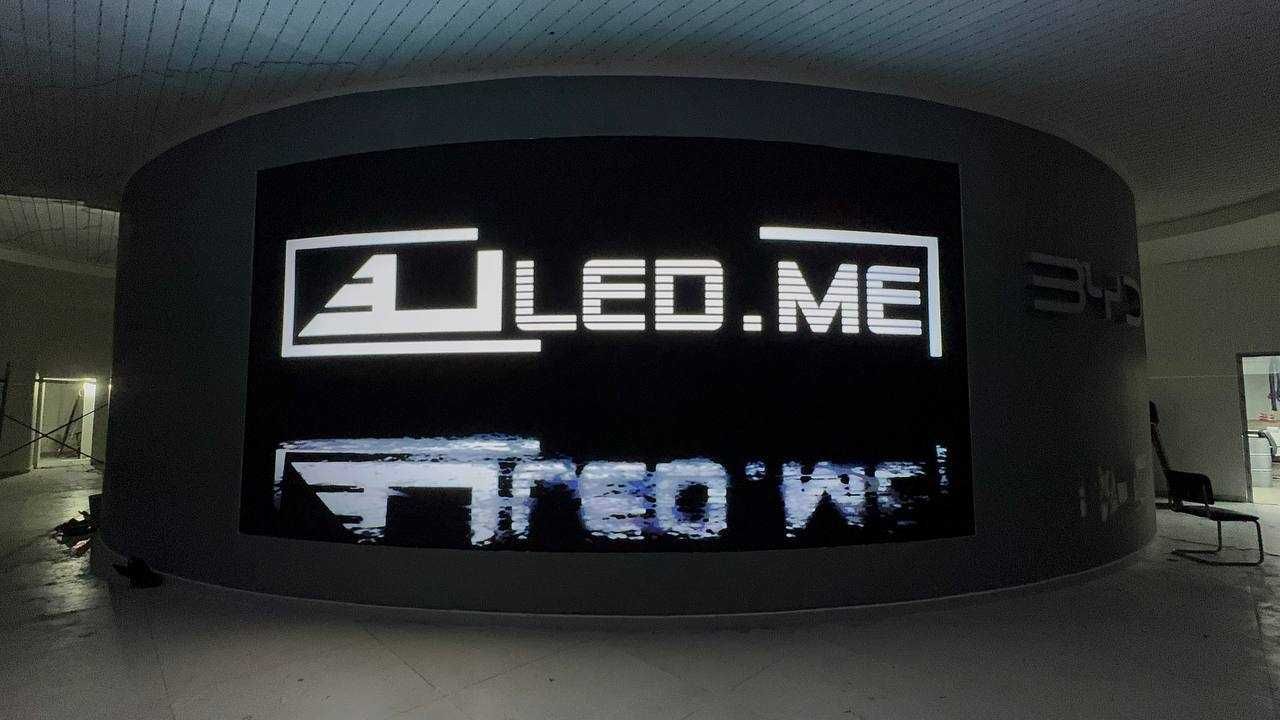 Led ekranlari sifatli qo'llardan oling