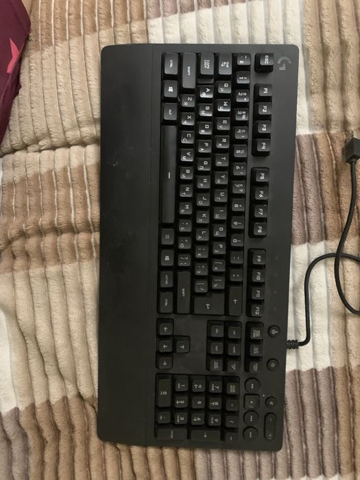 Продам клавиатуру