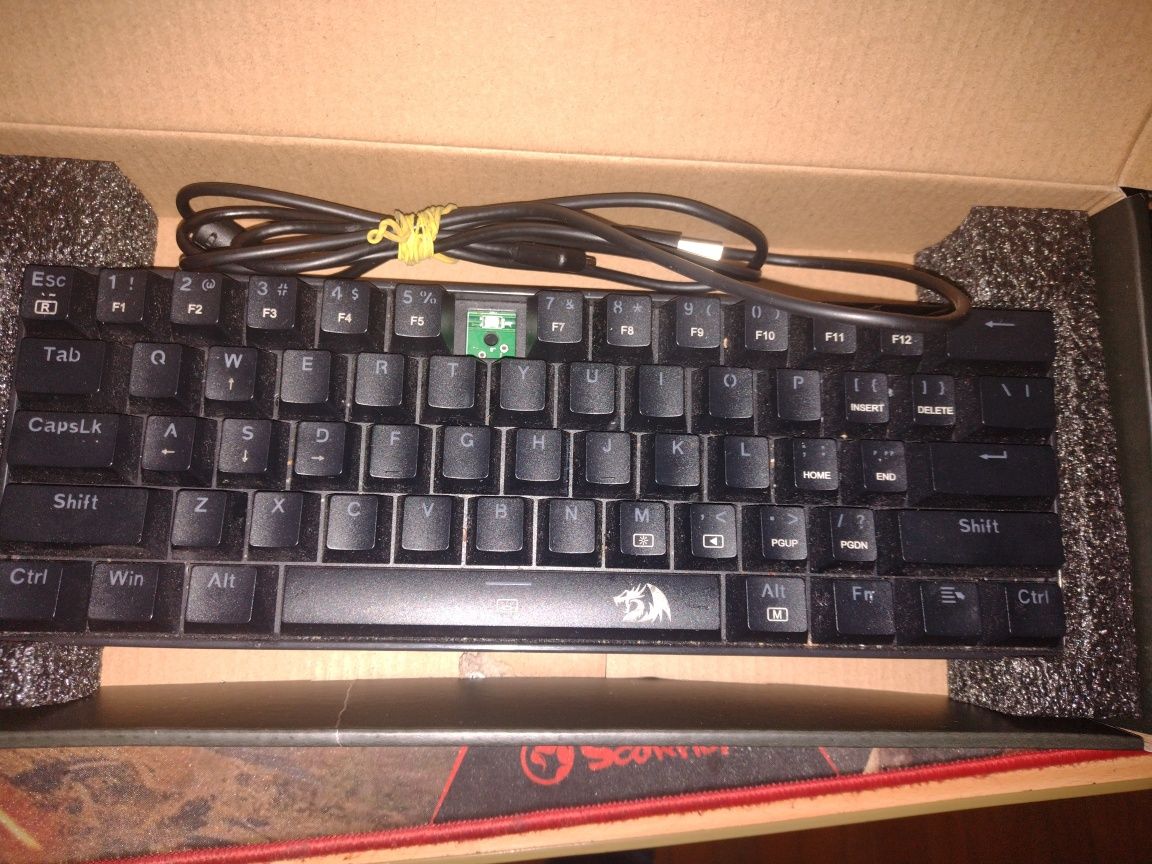 Tastatura Red dragon prețul ei nou este 250