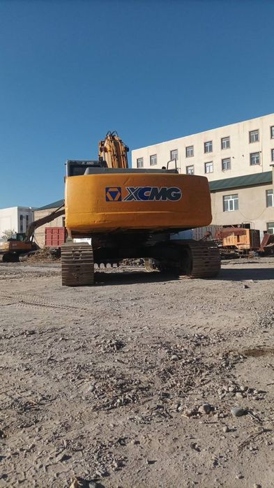 Экскаватор XCMG XE260C