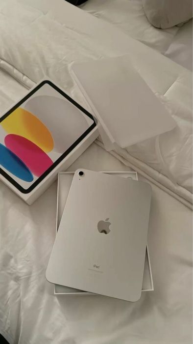Планшет Apple iPad  10.9/ 64 Гб серебристый