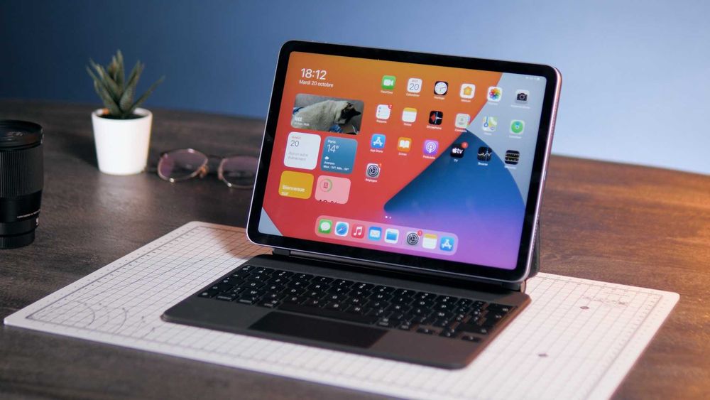 iPad Pro 12.9", M2, 512 GB, SIM + Magic Keyboard + Apple Pencil 2