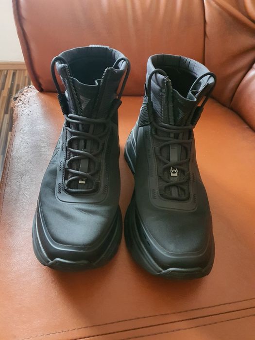 Tip gheată iarnă Armani