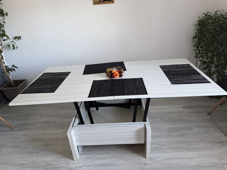 Masuta de cafea extensibila