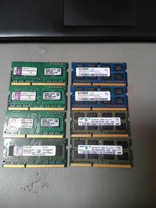 Memorii laptop 2GB DDR3 SODIMM