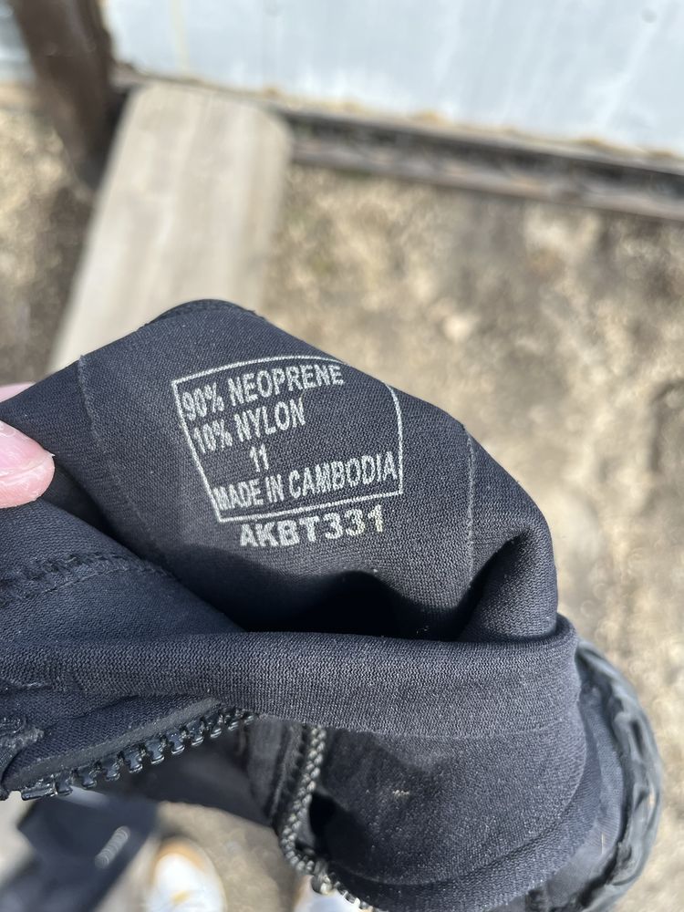 Продам гидрокостюм+наски