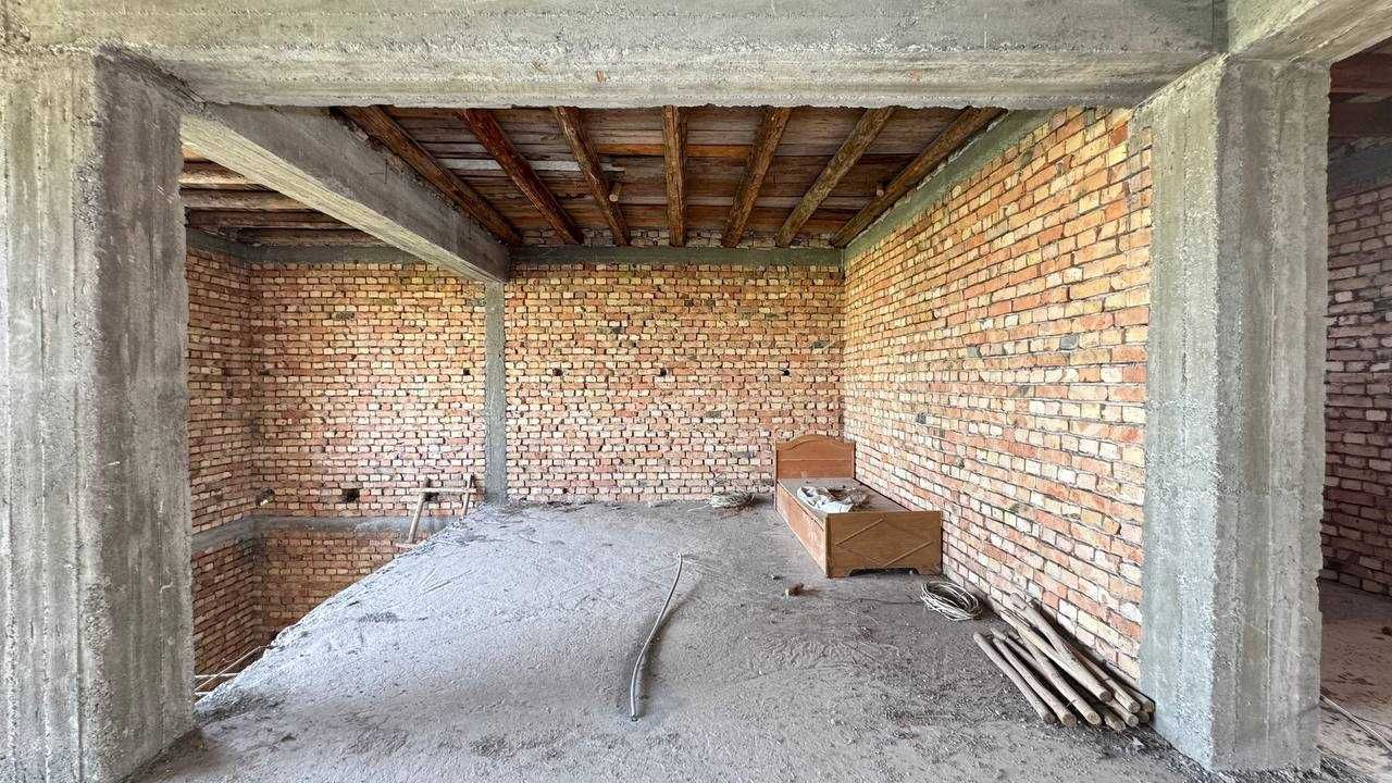 Садвин Савхоз 9.5 сотихли ховли уй сотилади. ID: 1173