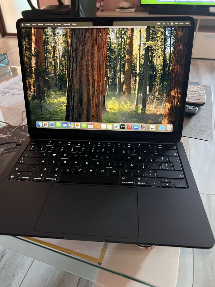 MacBook Air 13 M3 8GB 256GB SSD ca nou, garantie, 100% baterie