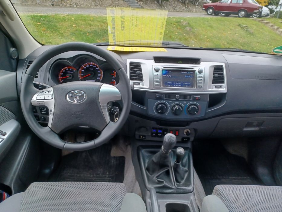TOYOTA   HILUX  2.5 TDI  2014  EURO 5
