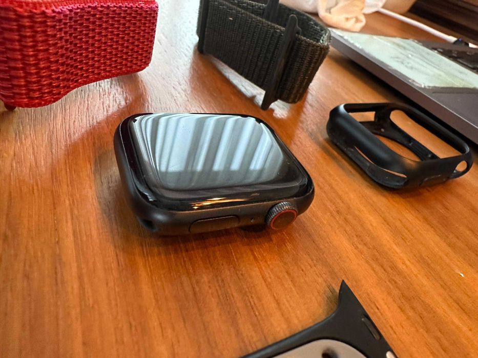 Ceas Apple Watch Series 5
Ceas Apple Watch Series 5