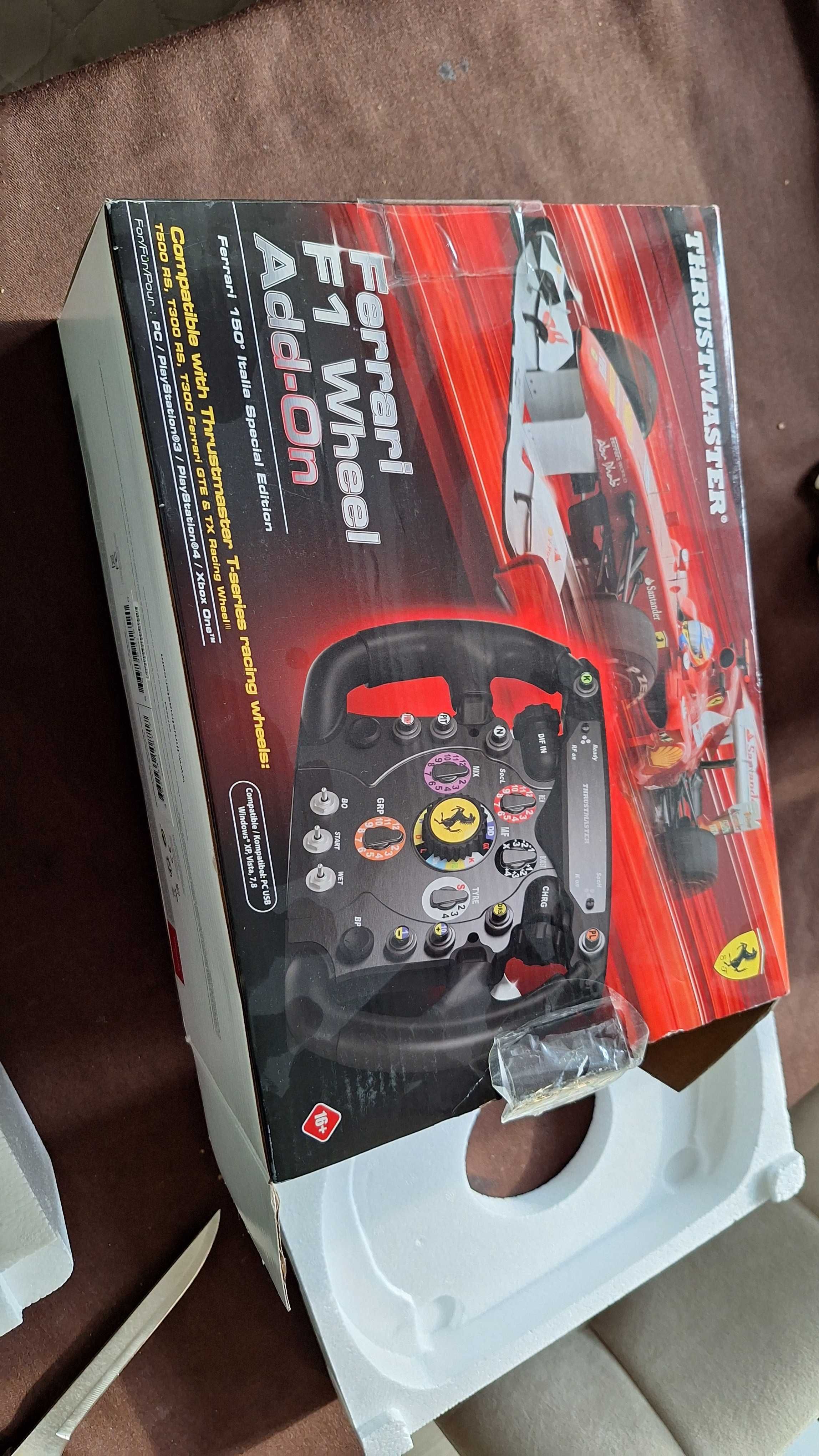 Комплект игрового руля Thrustmaster T300