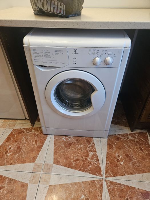 Отдам с стиральную машину на запчасти