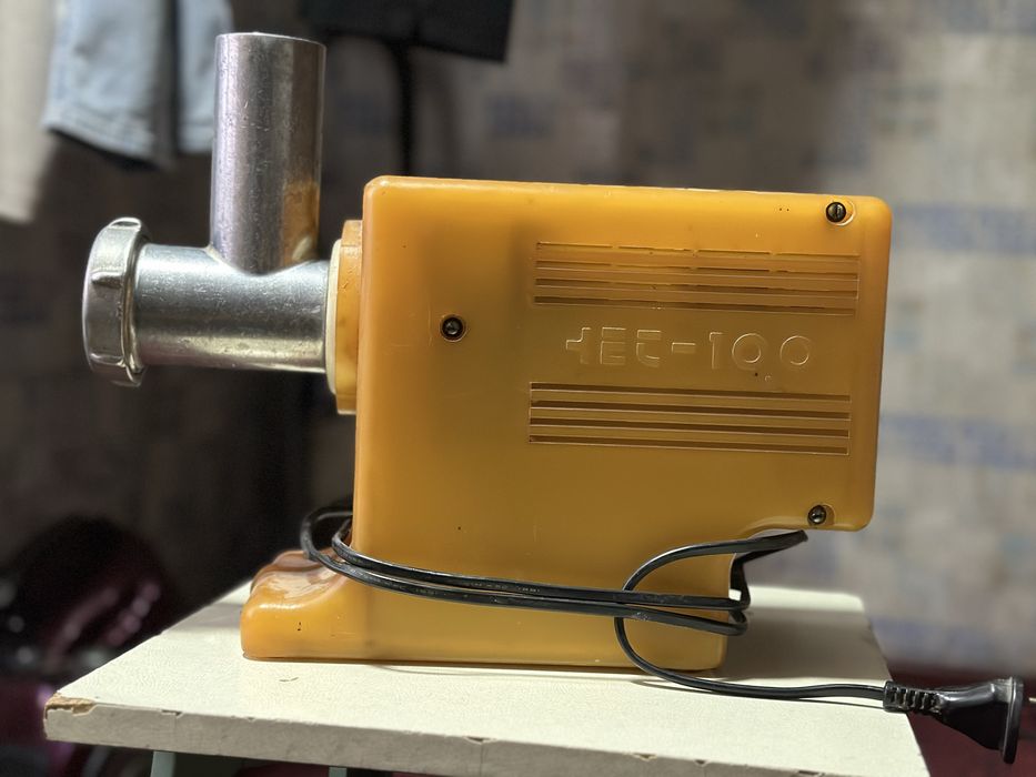 Продам Мясорубку