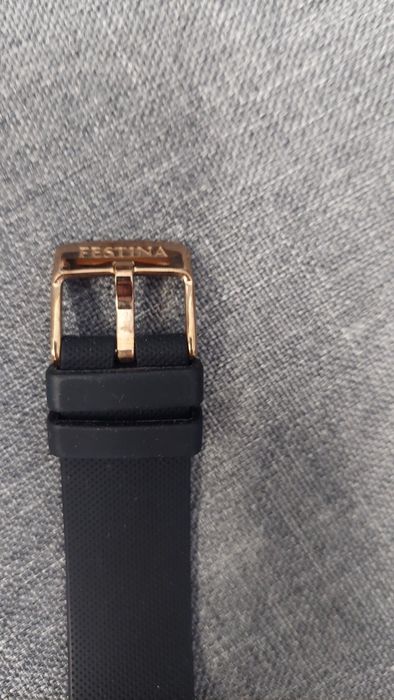 Часовник Festina F16833