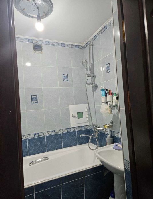 2/1/4 55м2 Продам кирпич 2*6 на Ялангаче ор-р Чешское посольство