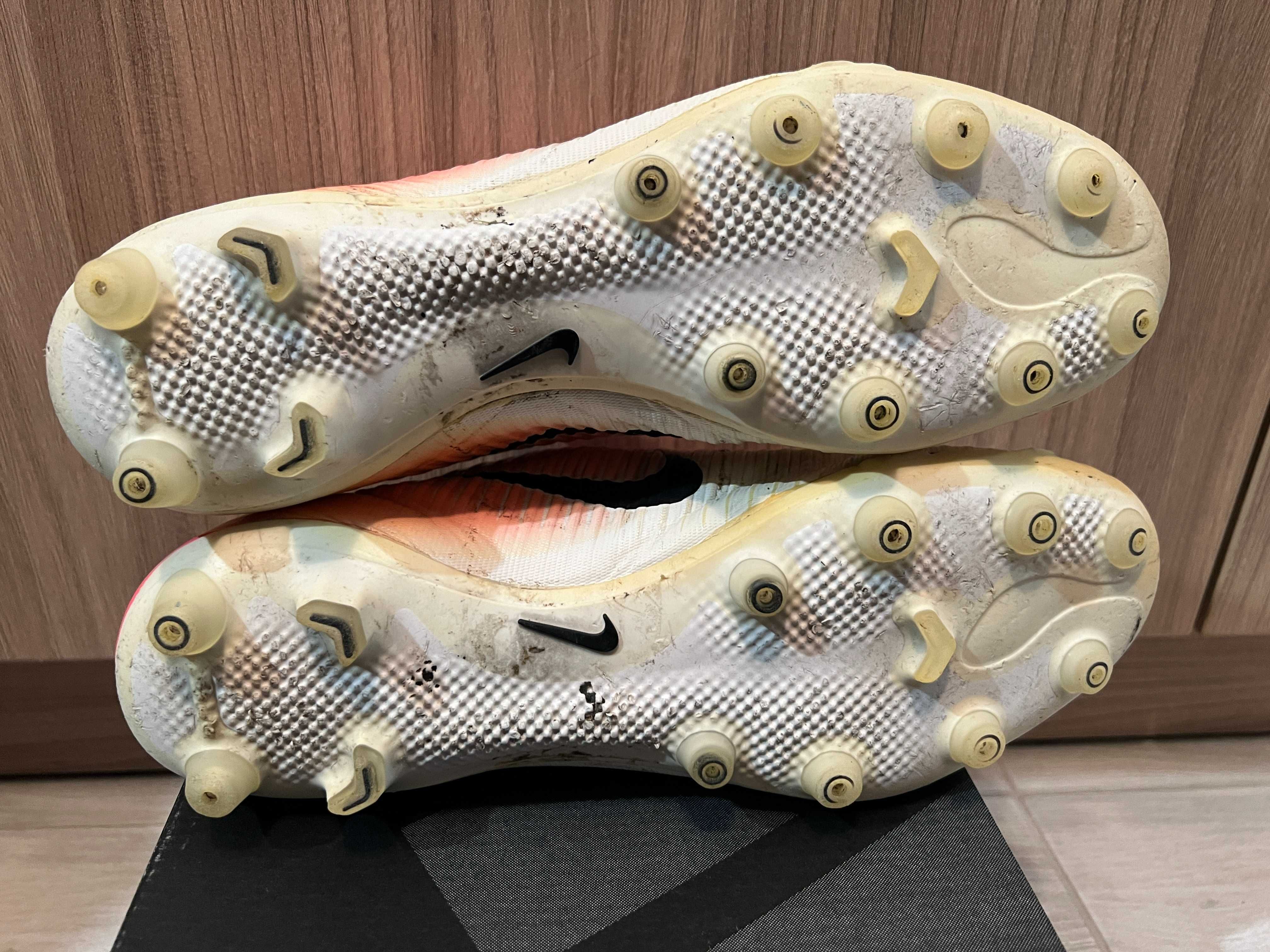 nike mercurial vapor XI ACC бутонки ,калеври ,футболни обувки 42,5
