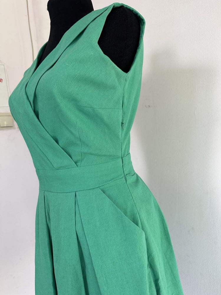 Платье зеленое лен размер S