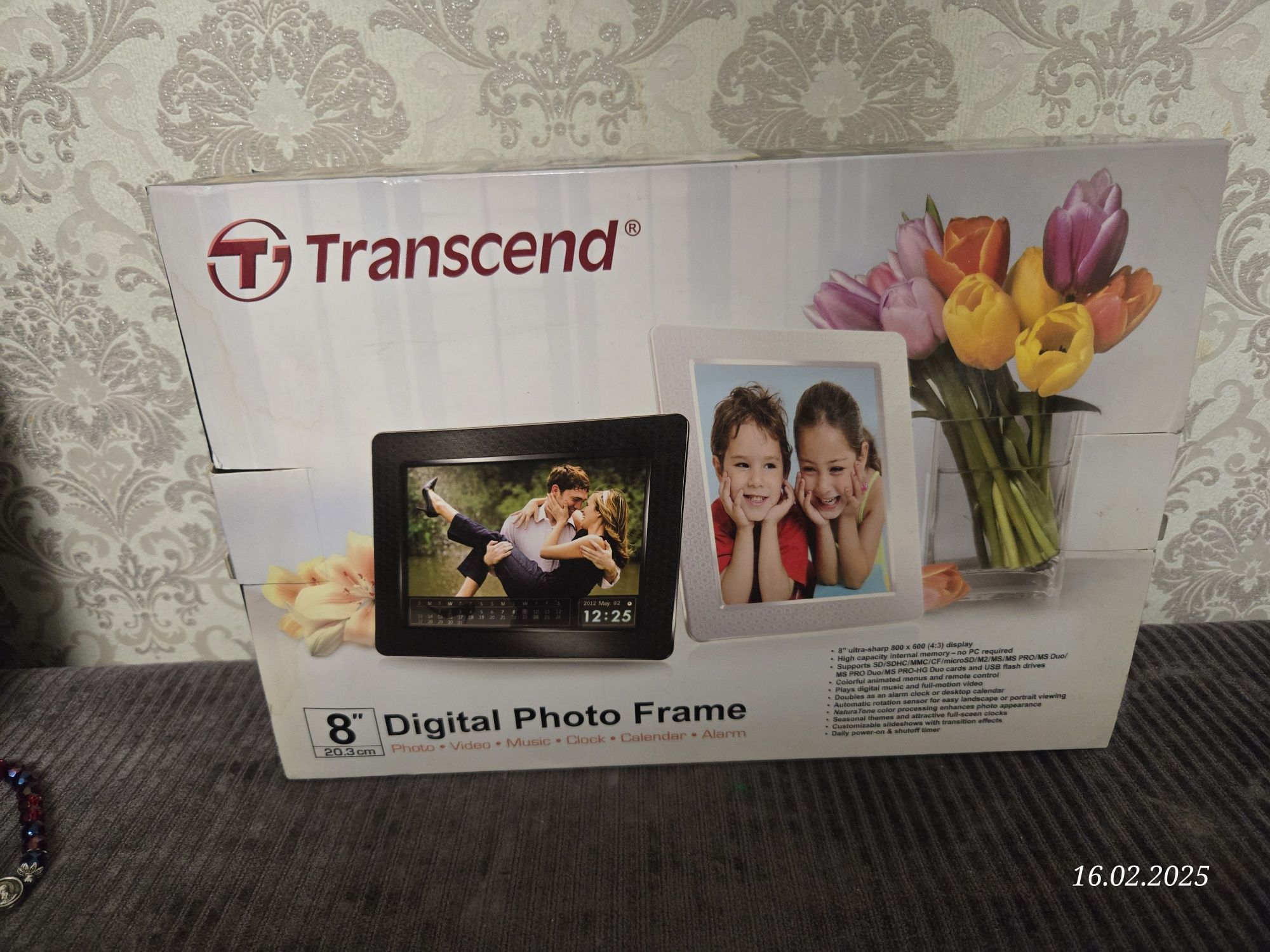 Цифровая фоторамка Transcend PF830