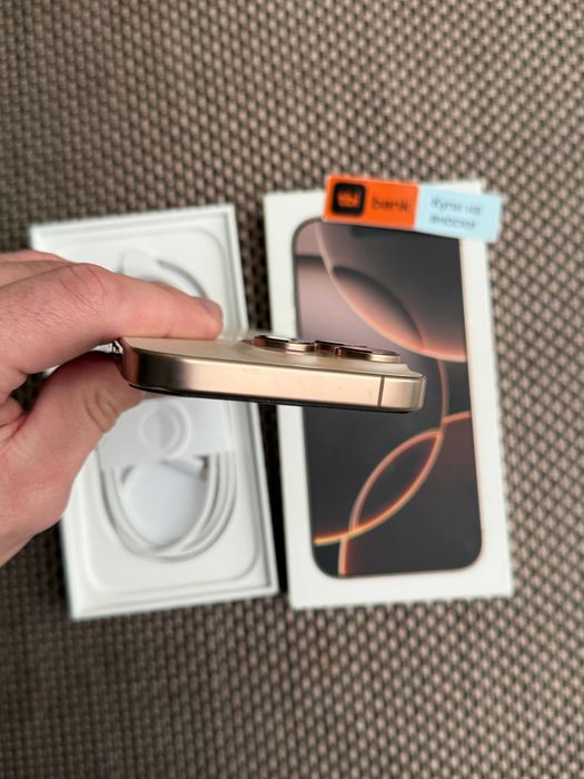 100% Батерия 256GB iPhone 16 Pro Лизинг от 75лв/м Desert Titanium ГАР.