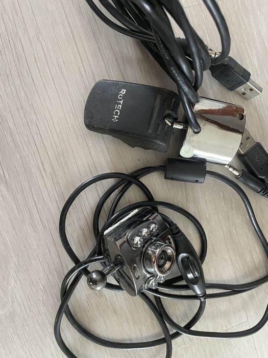 Camere web cu microfon