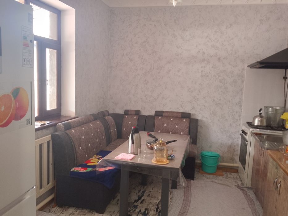 Uy sotiladi  7 sotix