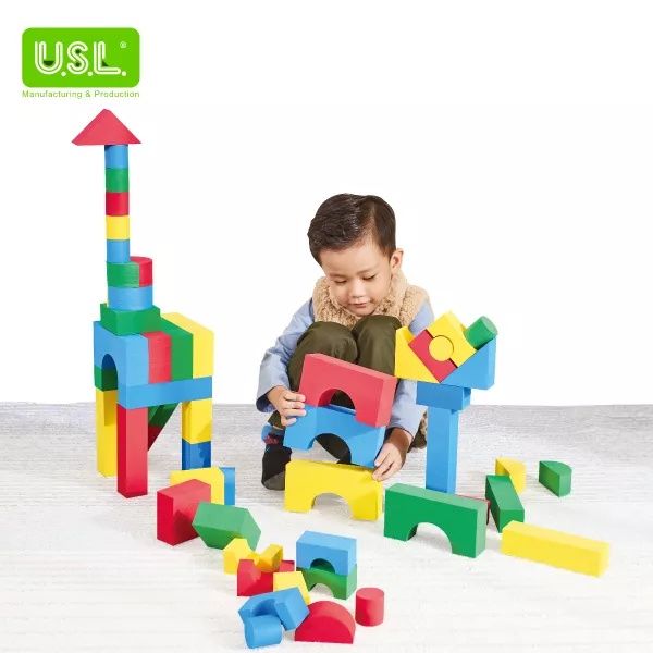 Playtive конструктор от меки части 1-5 години; Дървен конструктор Емма