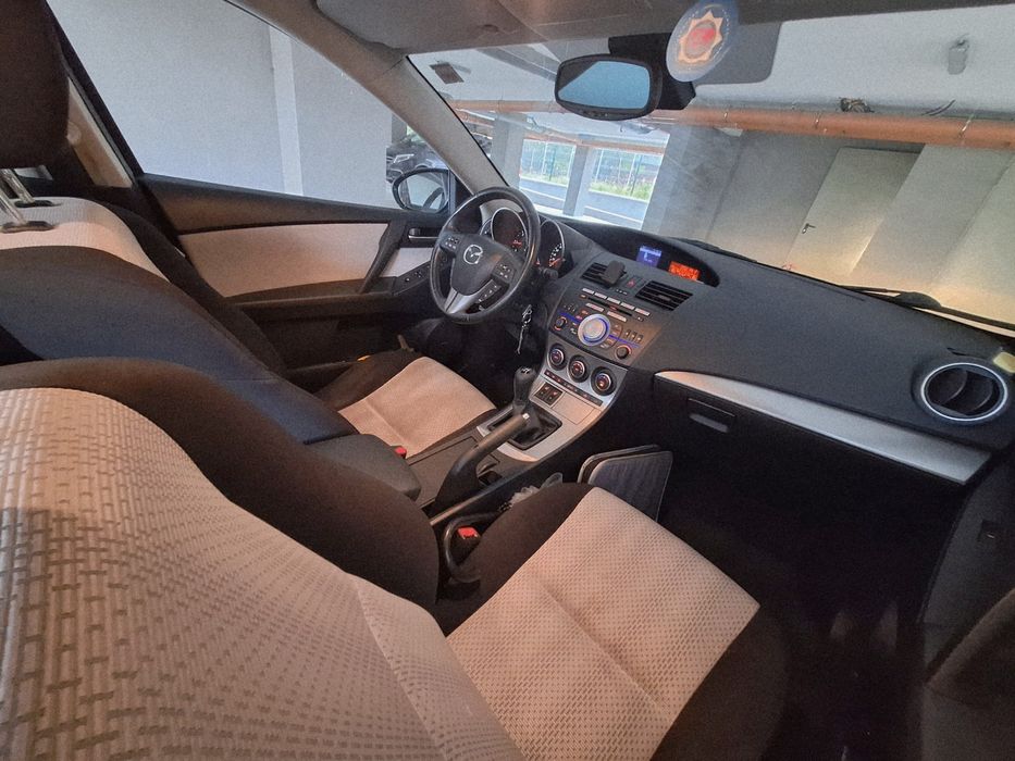 Mazda 3 Bosse Edition Berlină 
Înmatriculată