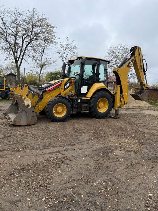 Caterpillar 2018 428F2!!