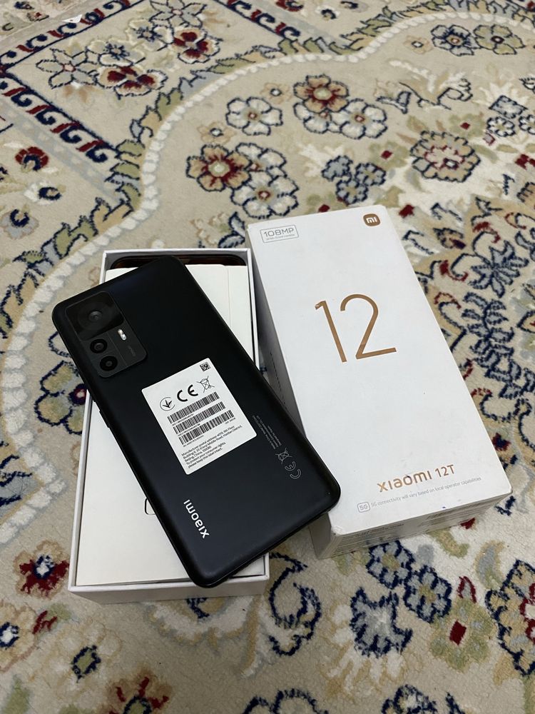 Xioami.  12T.  5G.   256