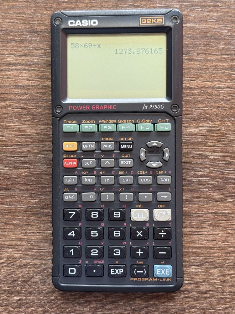 Calculator stiintific Casio FX-9750G grafic si programabil