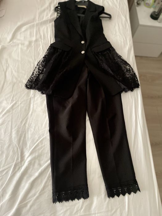 Елегантен черен комплект с дантела