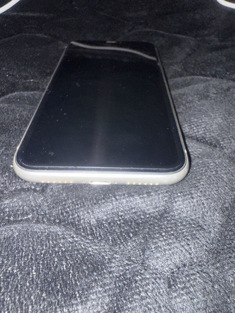 iPhone 11 64 GB втора употреба