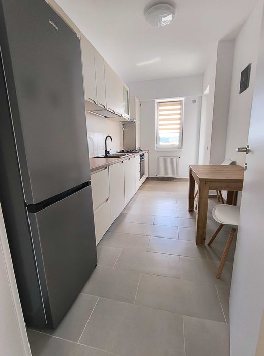 Ap. 2c decomandat cu terasa, complet mobilat si utilat, UNIREA TOWERS