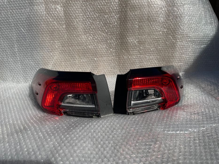 Stop / Lampa Aripa Stanga Dreapta Led Toyota Corolla E210 Berlina