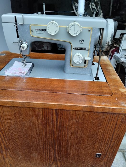 Швейная машина механическая