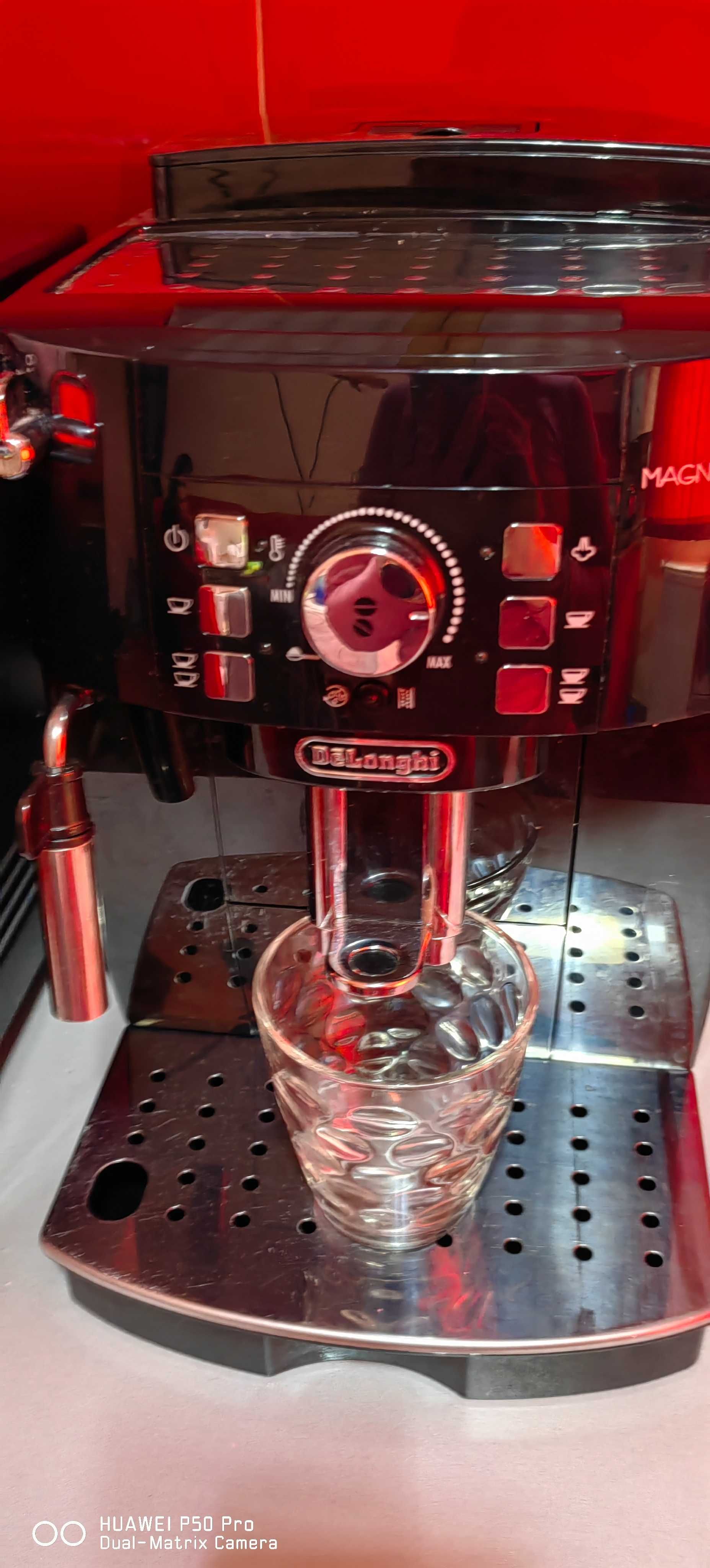 Cafetiera Delonghi Magnifica S