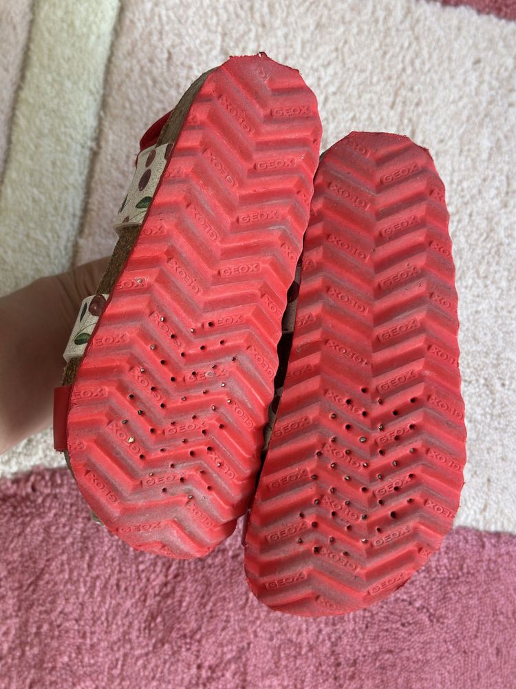 Детски сандали Geox