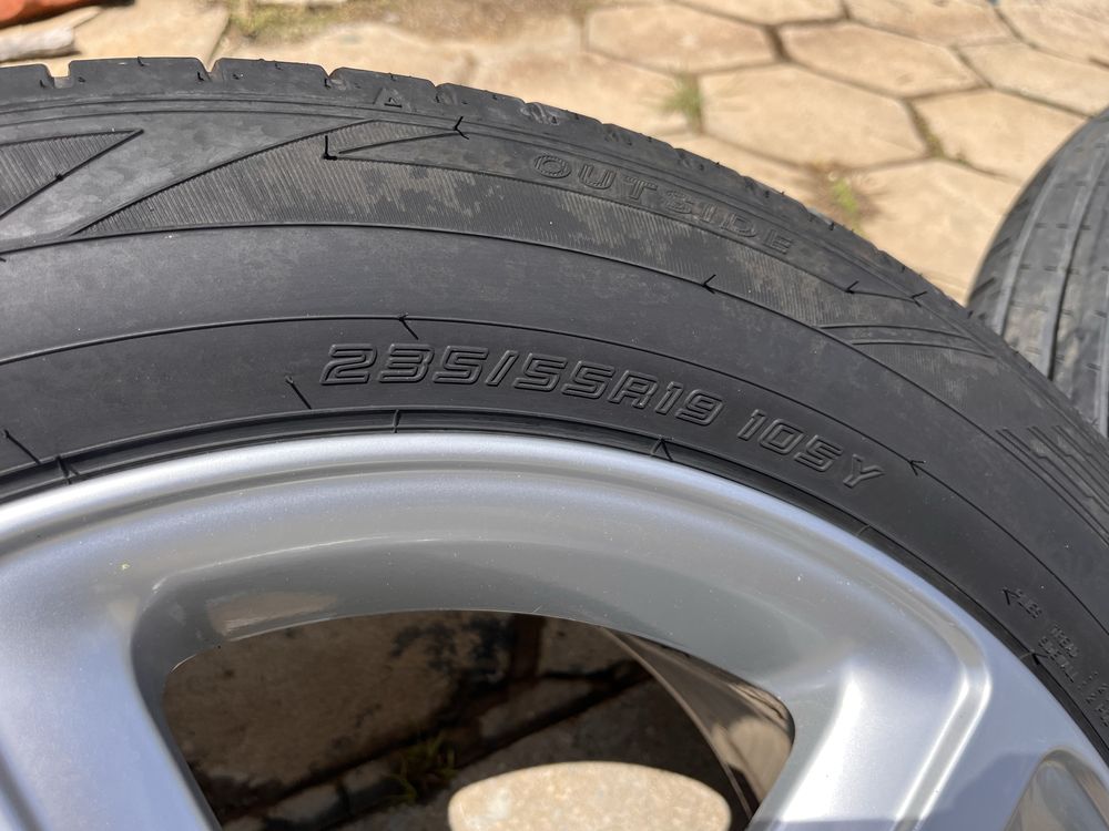 Джанти 19 с летни гуми 235/55/19 за Audi Q5