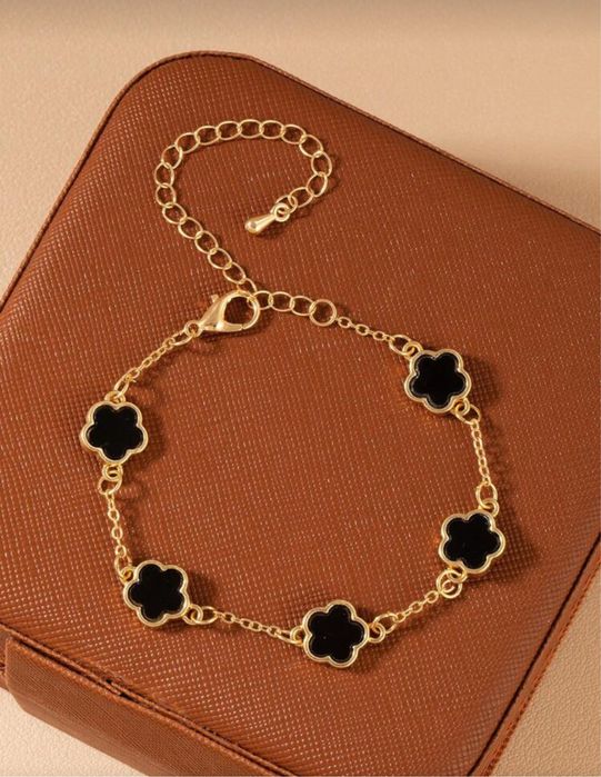 Harc гривни, модел на cartier