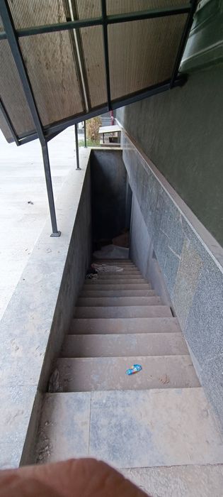 Nice villas da kvartira sotiladi 1 etaj va padval