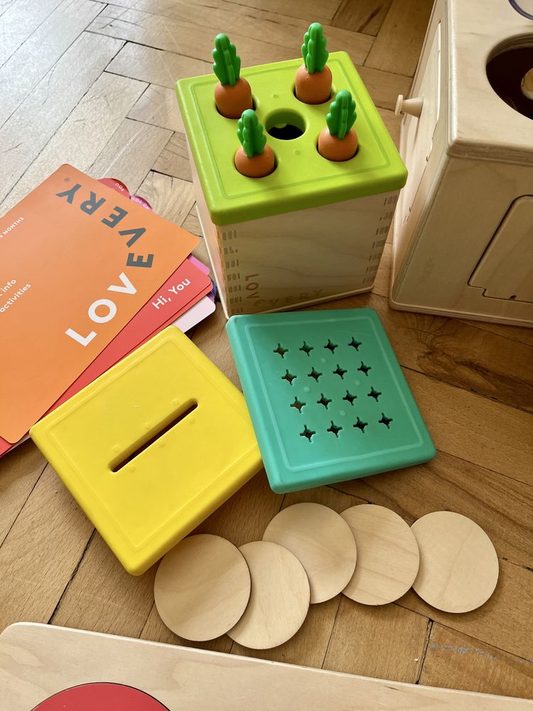 Lovevery The Babbler Play Kit