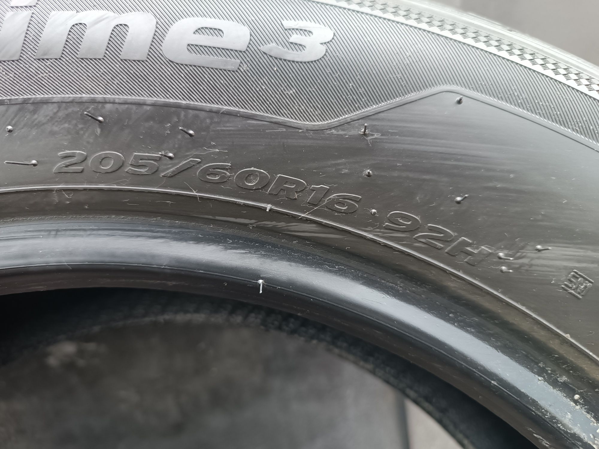 205/60/16 Hankook Дот 2823
