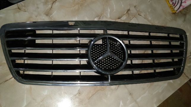 Решетка радиатора MB Mercedes-Benz