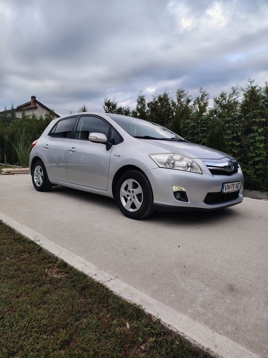 Toyota auris hybrid