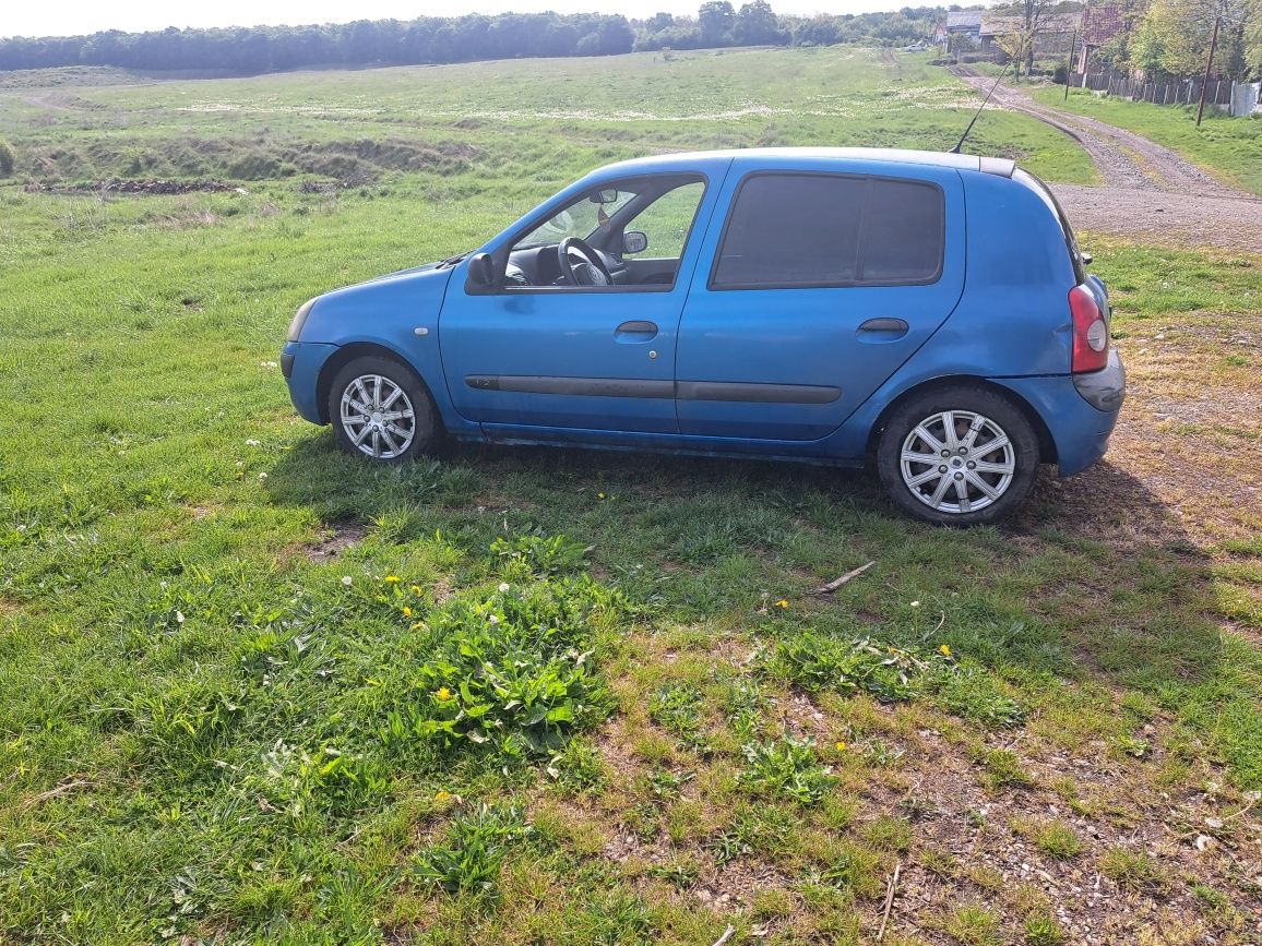 Renault clio  1.2