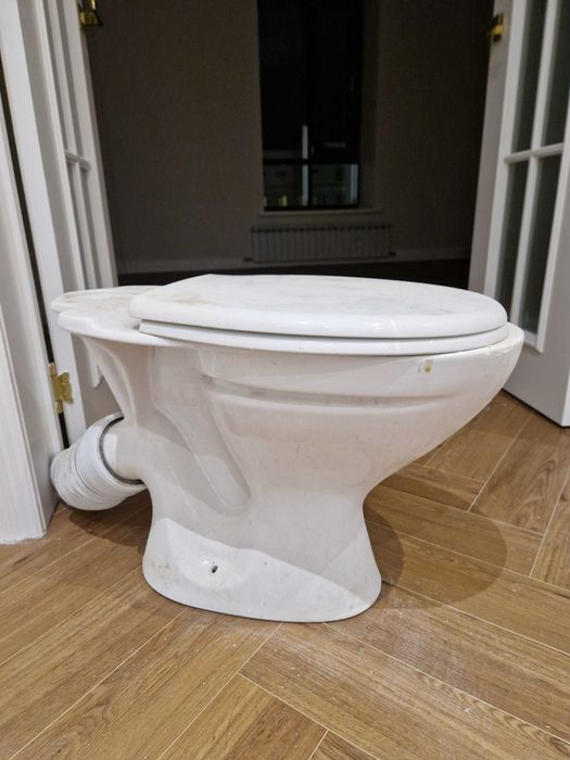 Унитаз б/у срочно!