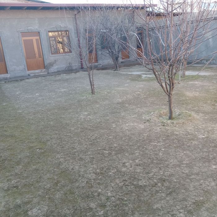 Kirovda 4 sotixli hovli sotiladi