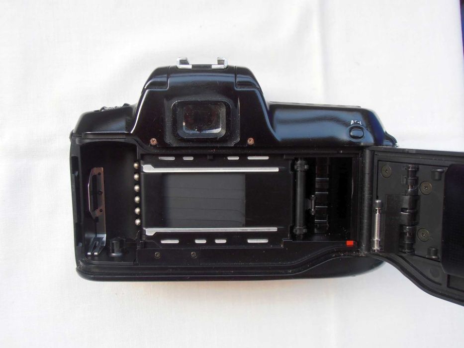 Aparat foto vintage cu film Body Nikon F50