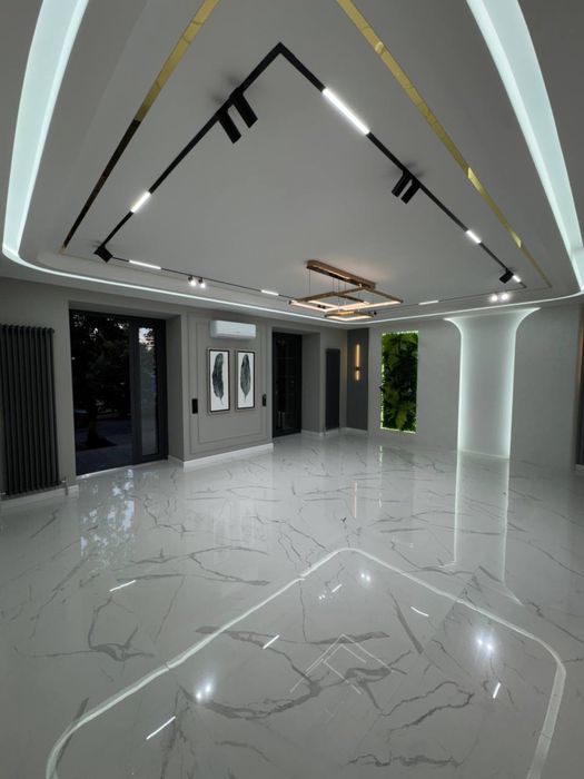 ЦУМ Централ Банк | 108кв - нежилое помещение вдоль дороги Аренда