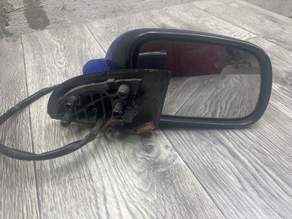 Зеркало Пежо 307 переднее правое.